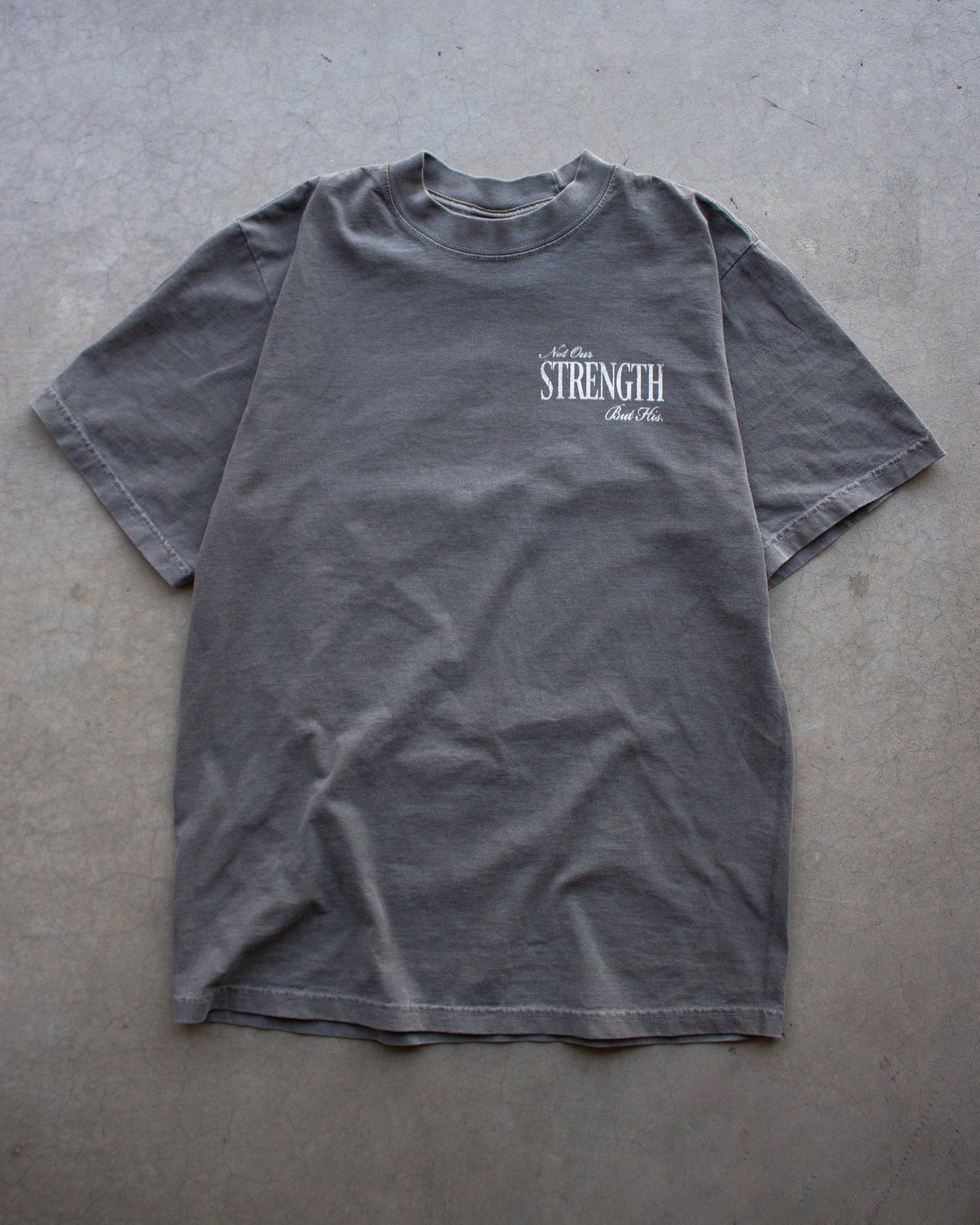 "HIS STRENGTH" OVERSIZED TEE IN GRAY