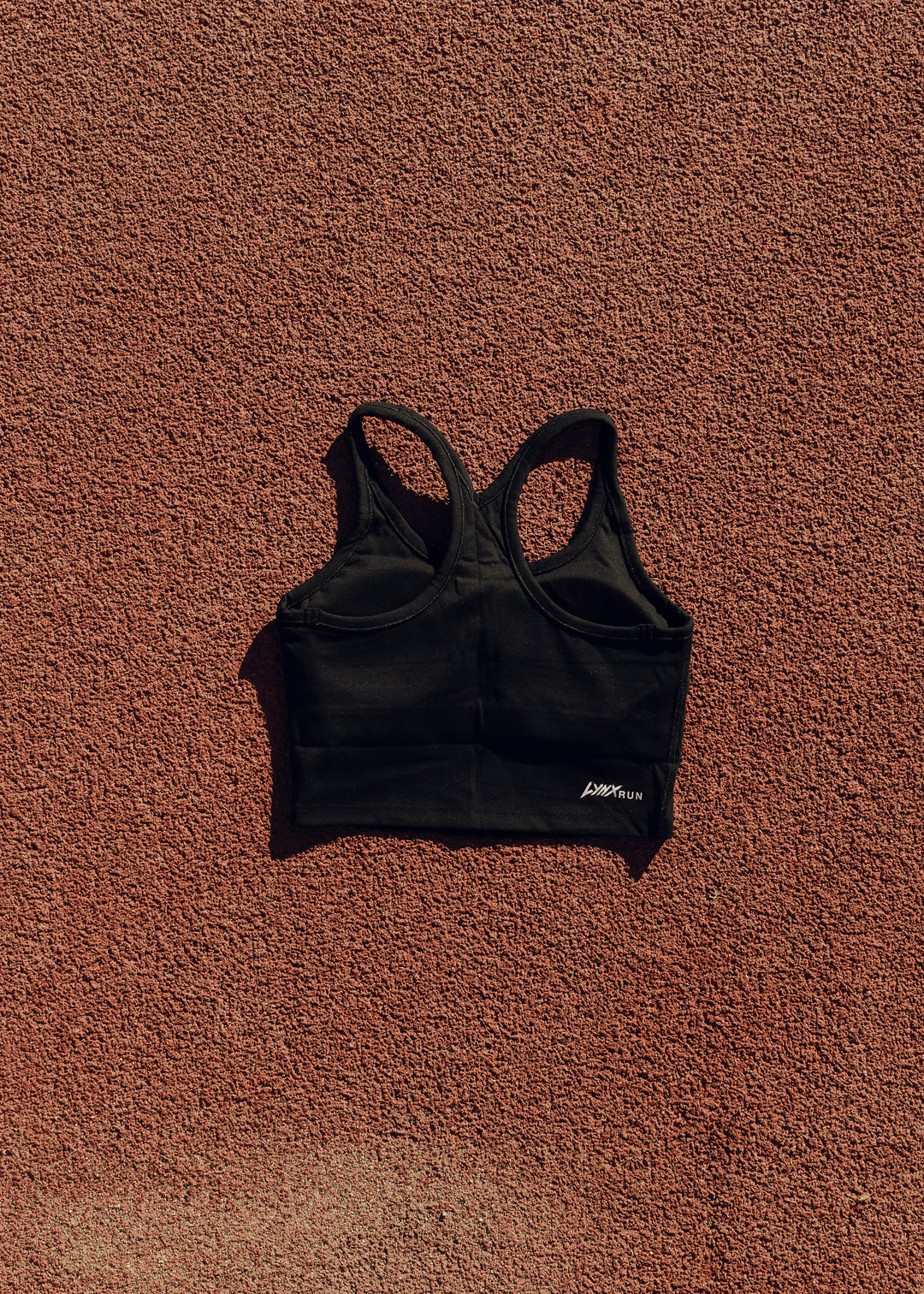 CROPPED TRAINING TANK IN BLACK