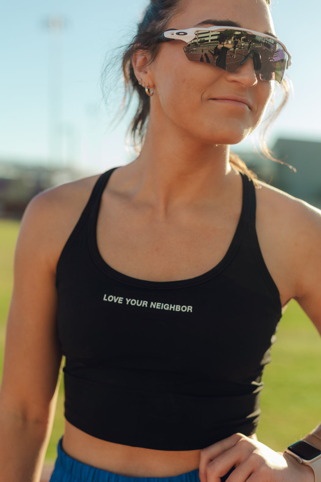 CROPPED TRAINING TANK IN BLACK