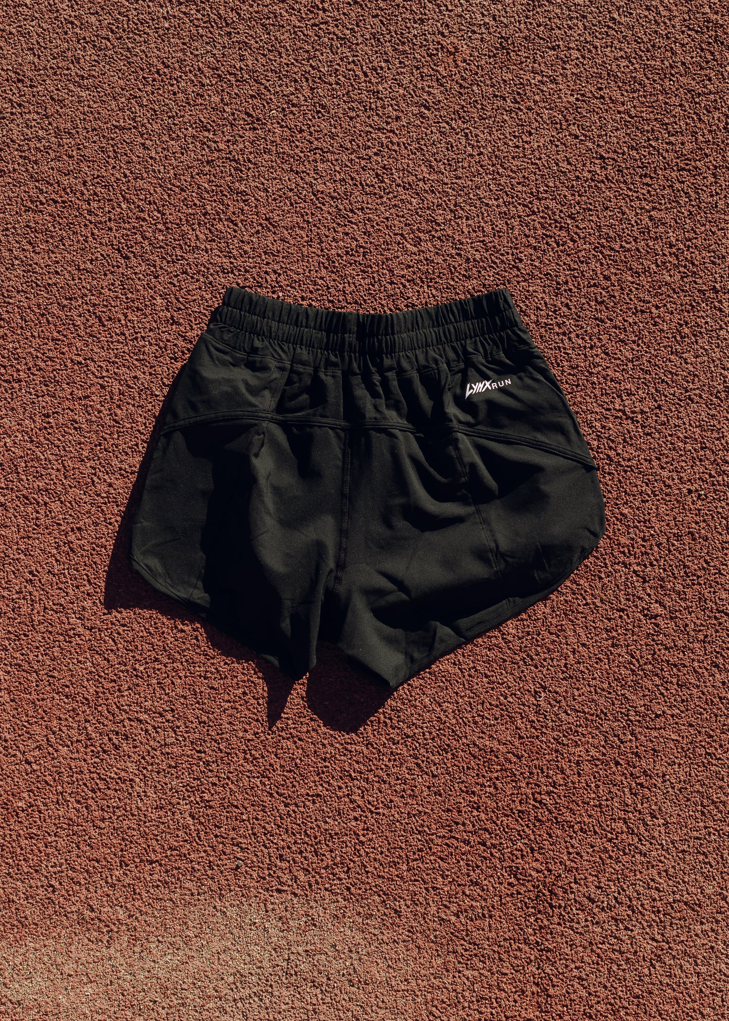 ACTIVE SHORTS IN BLACK